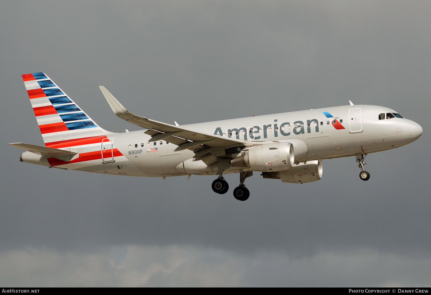 Aircraft Photo of N9011P | Airbus A319-115 | American Airlines | AirHistory.net #152033