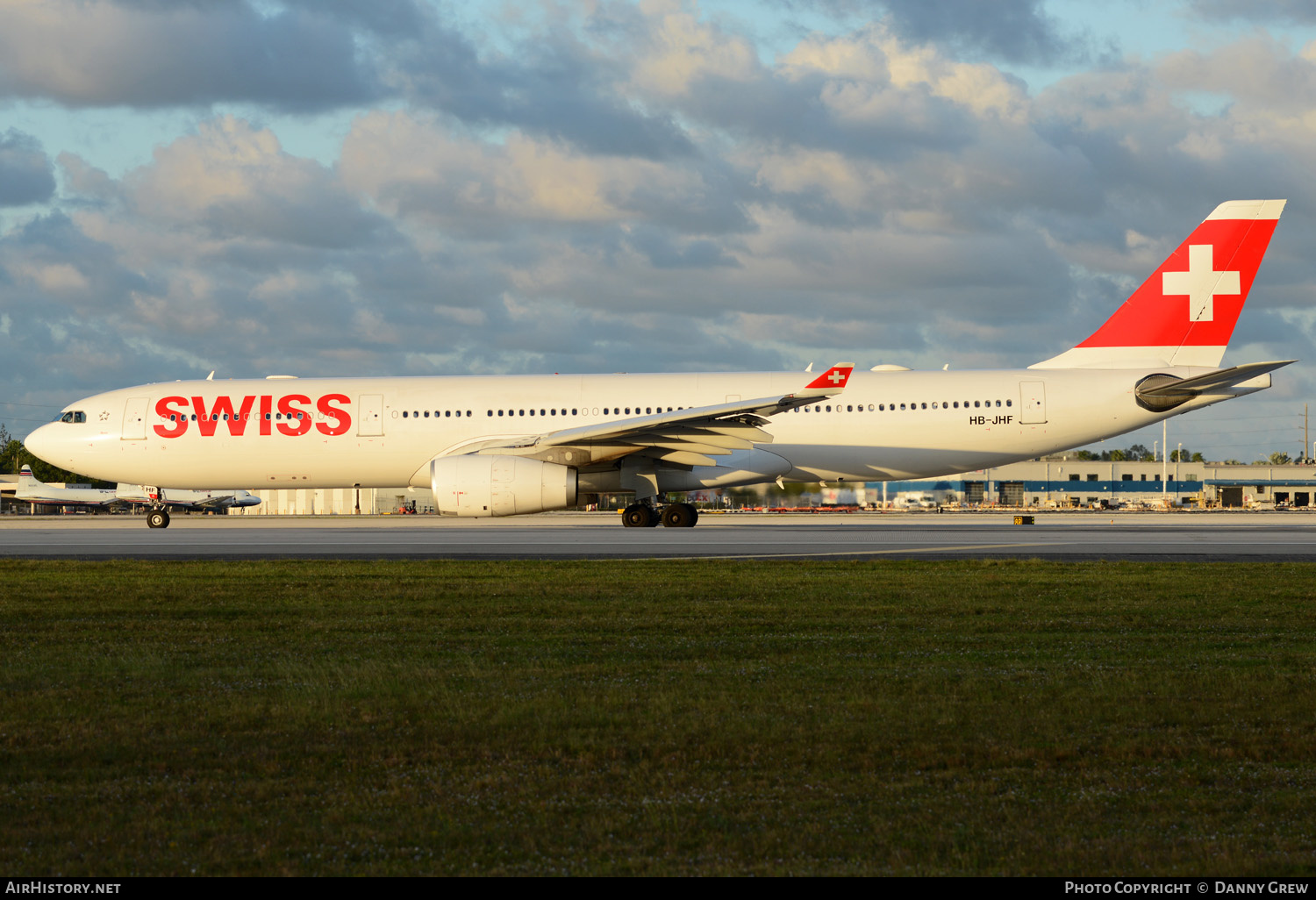 Aircraft Photo of HB-JHF | Airbus A330-343E | Swiss International Air Lines | AirHistory.net #152056