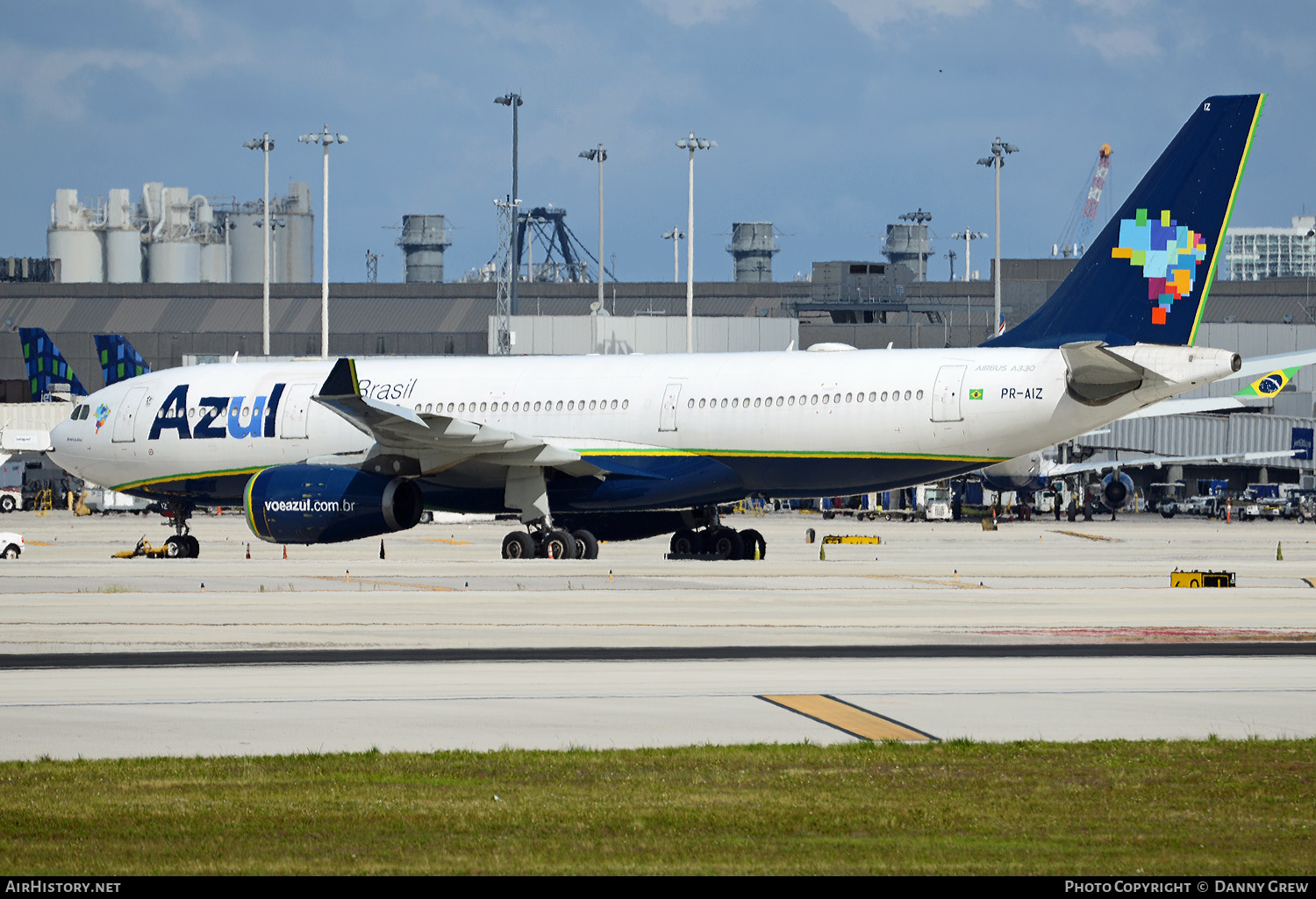 Aircraft Photo of PR-AIZ | Airbus A330-243 | Azul Linhas Aéreas Brasileiras | AirHistory.net #152072