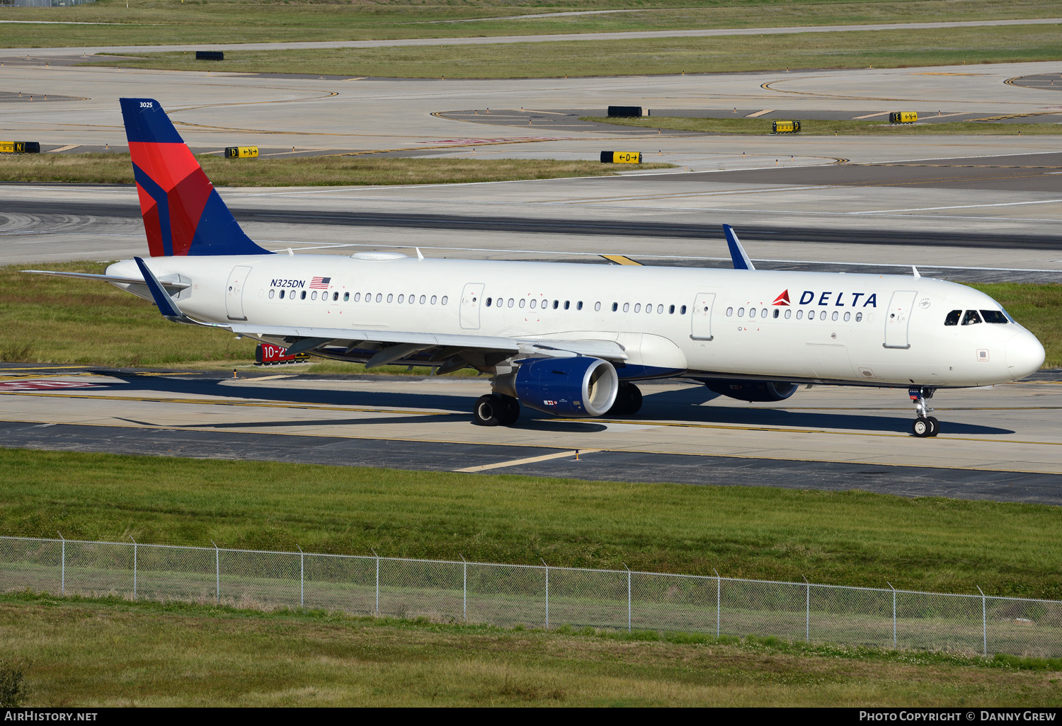 Aircraft Photo of N325DN | Airbus A321-211 | Delta Air Lines | AirHistory.net #152098