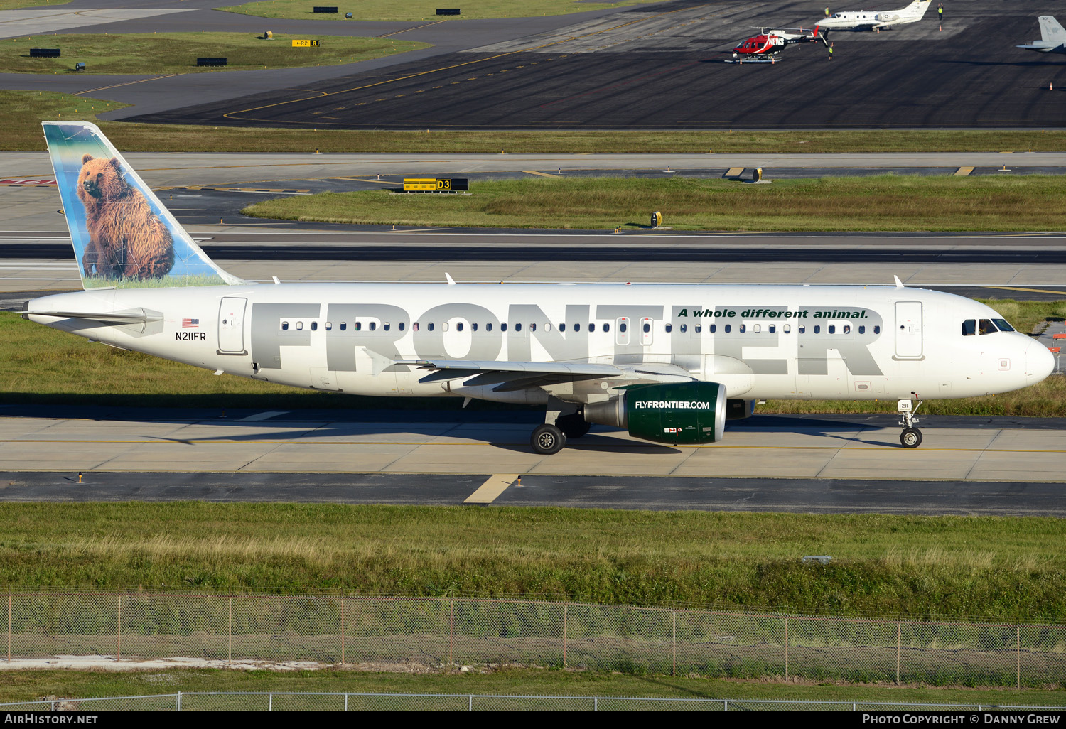 Aircraft Photo of N211FR | Airbus A320-214 | Frontier Airlines | AirHistory.net #152264