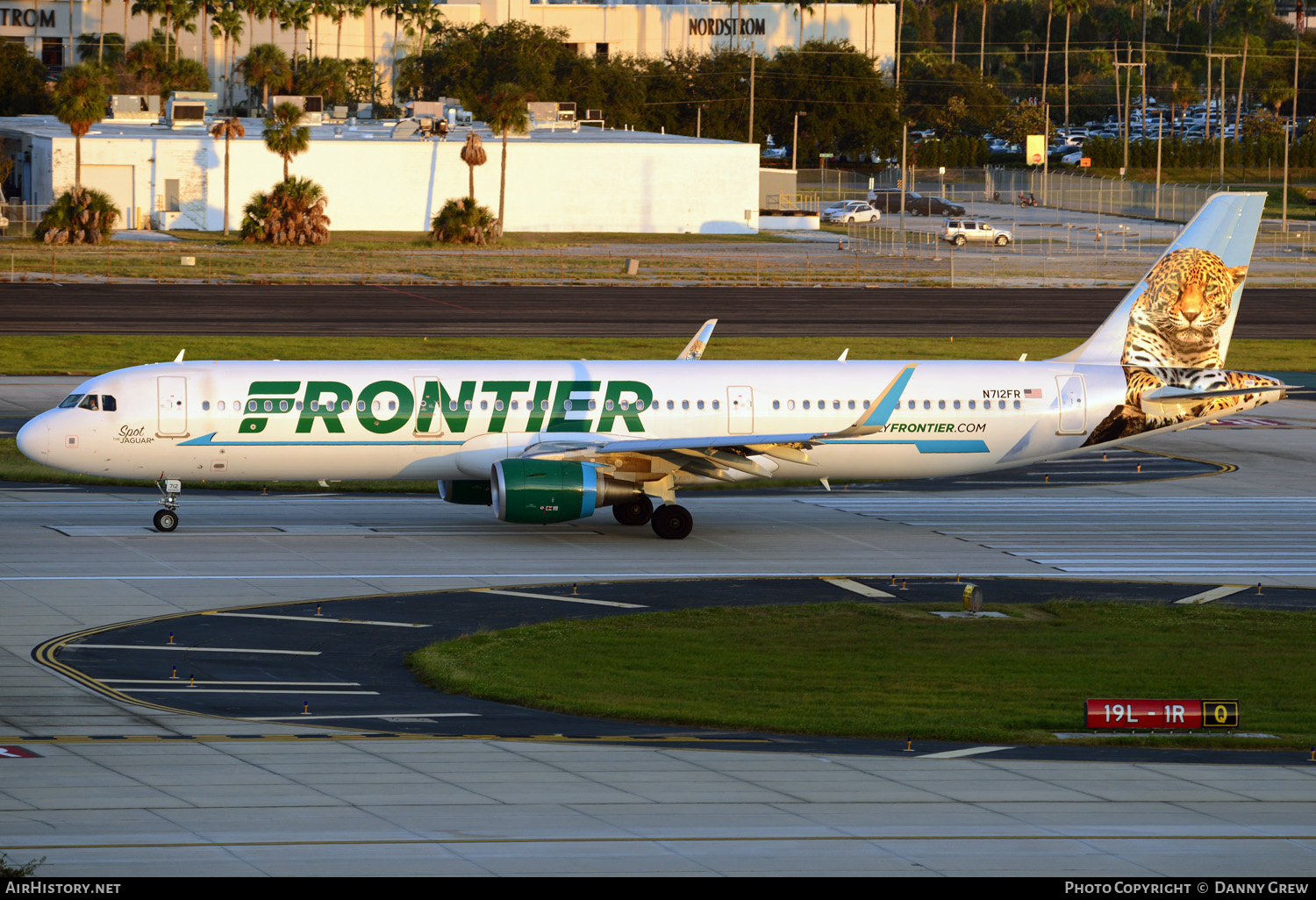 Aircraft Photo of N712FR | Airbus A321-211 | Frontier Airlines | AirHistory.net #152391