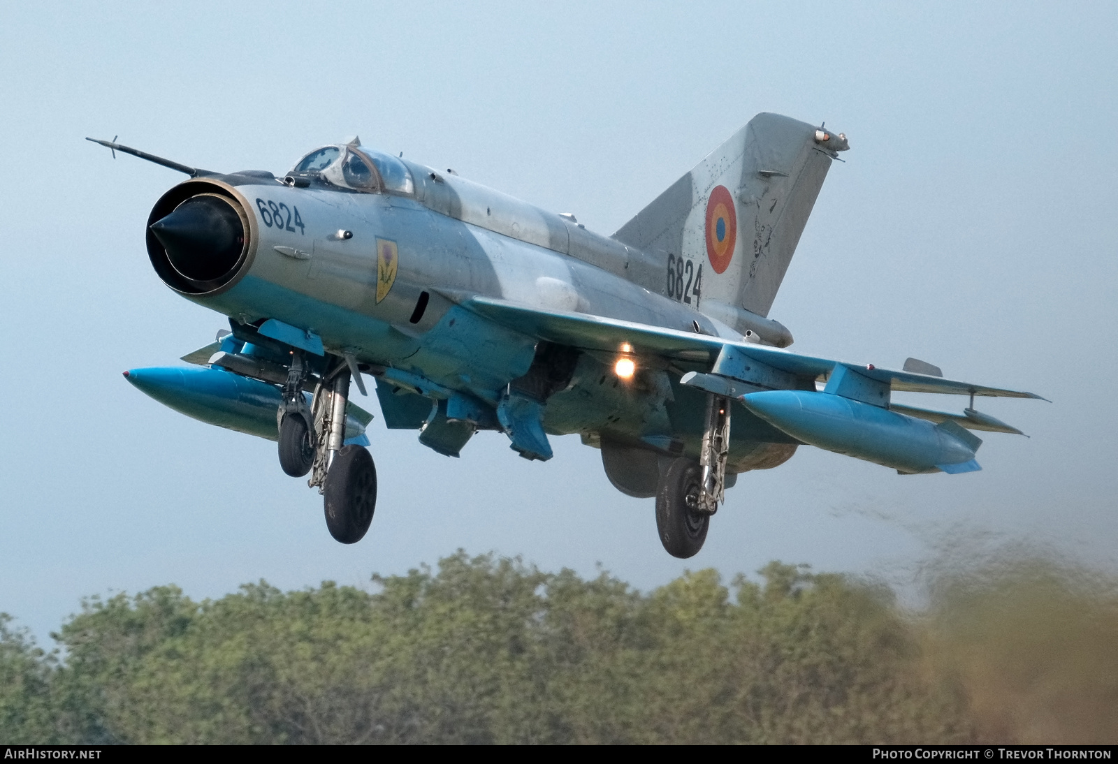 Aircraft Photo of 6824 | Mikoyan-Gurevich MiG-21MF Lancer C | Romania - Air Force | AirHistory.net #152396