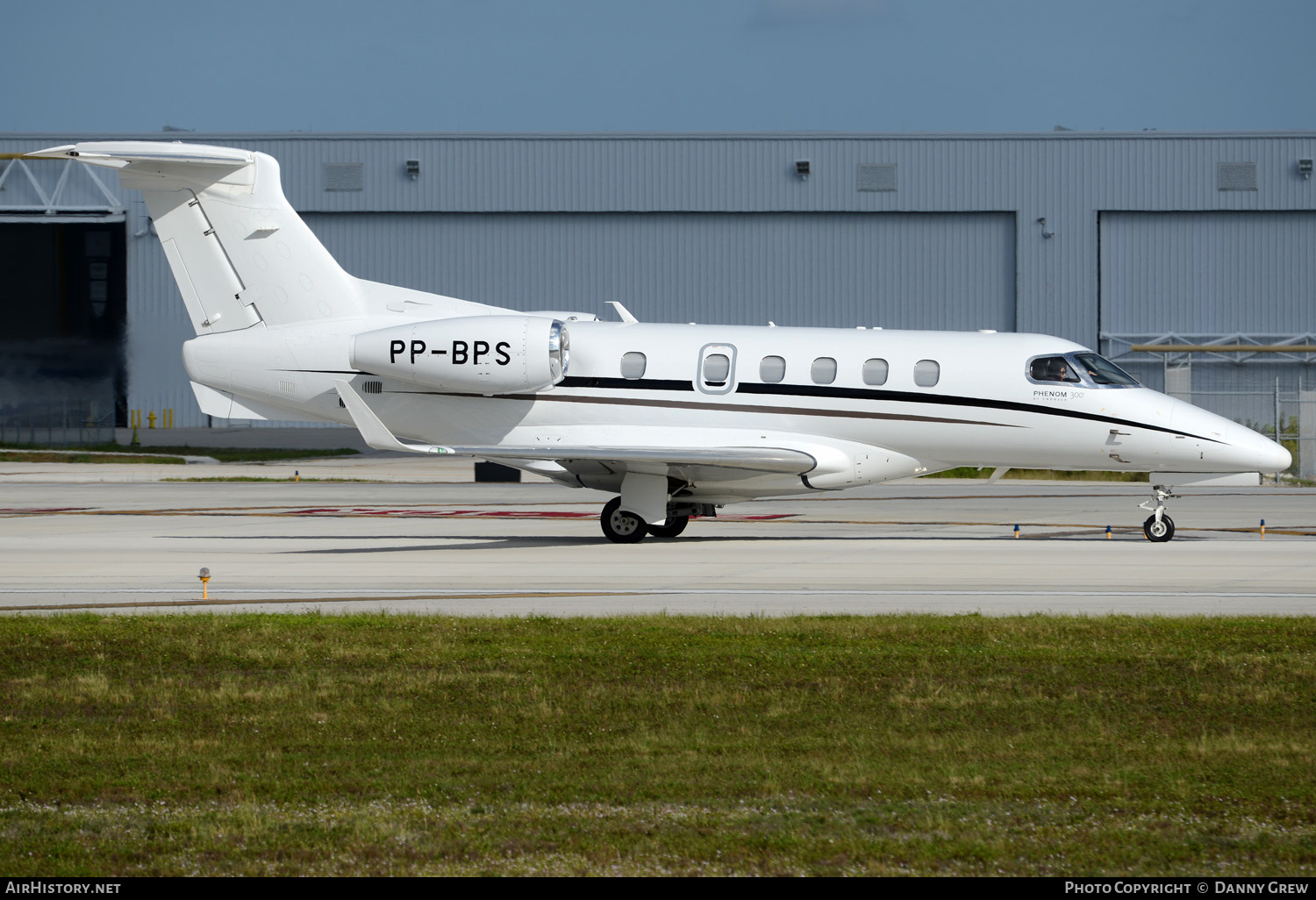 Aircraft Photo of PP-BPS | Embraer EMB-505 Phenom 300 | AirHistory.net #152417
