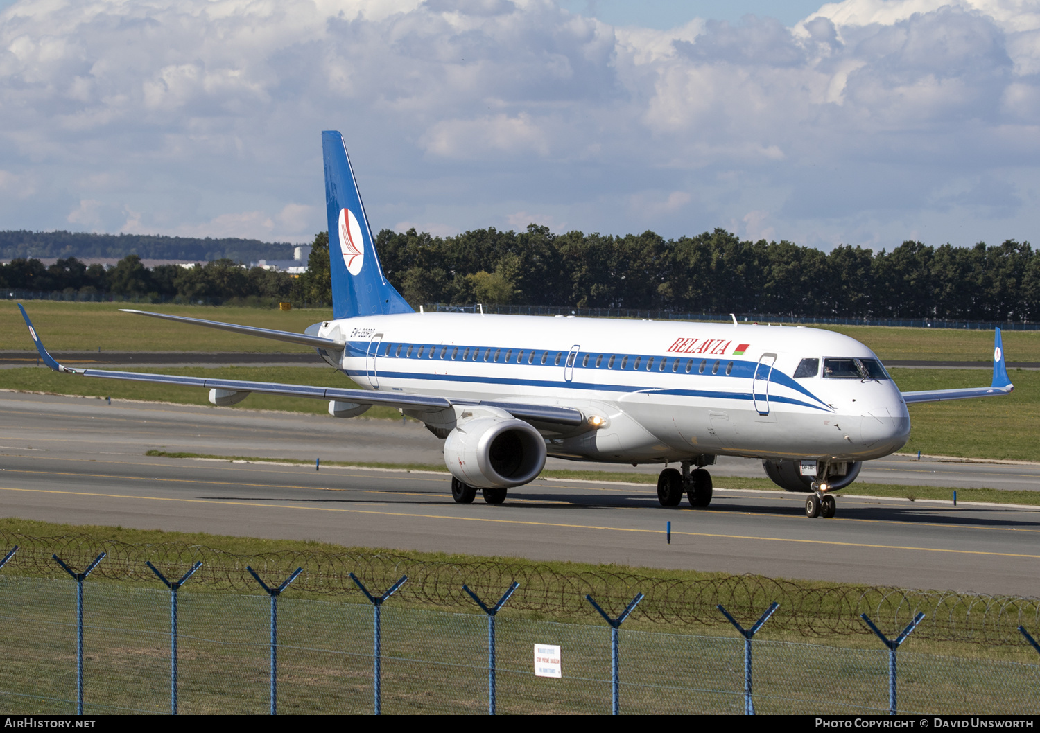 Aircraft Photo of EW-399PO | Embraer 195LR (ERJ-190-200LR) | Belavia | AirHistory.net #152431