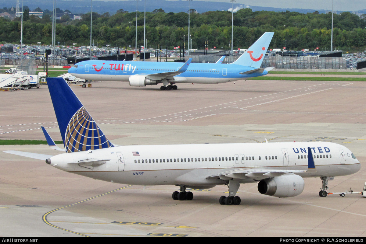 Aircraft Photo of N14107 | Boeing 757-224 | United Airlines | AirHistory.net #152447