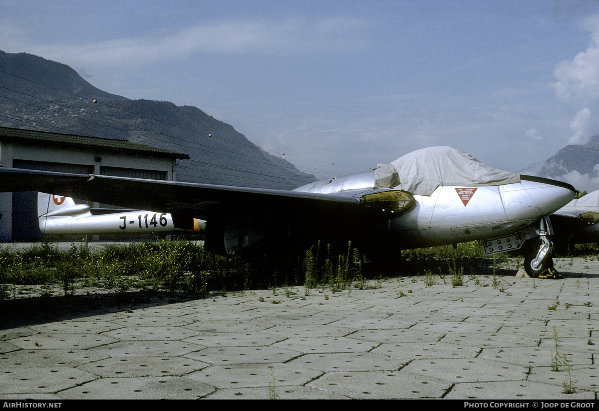 Aircraft Photo of J-1146 | De Havilland D.H. 100 Vampire FB6 | Switzerland - Air Force | AirHistory.net #152492