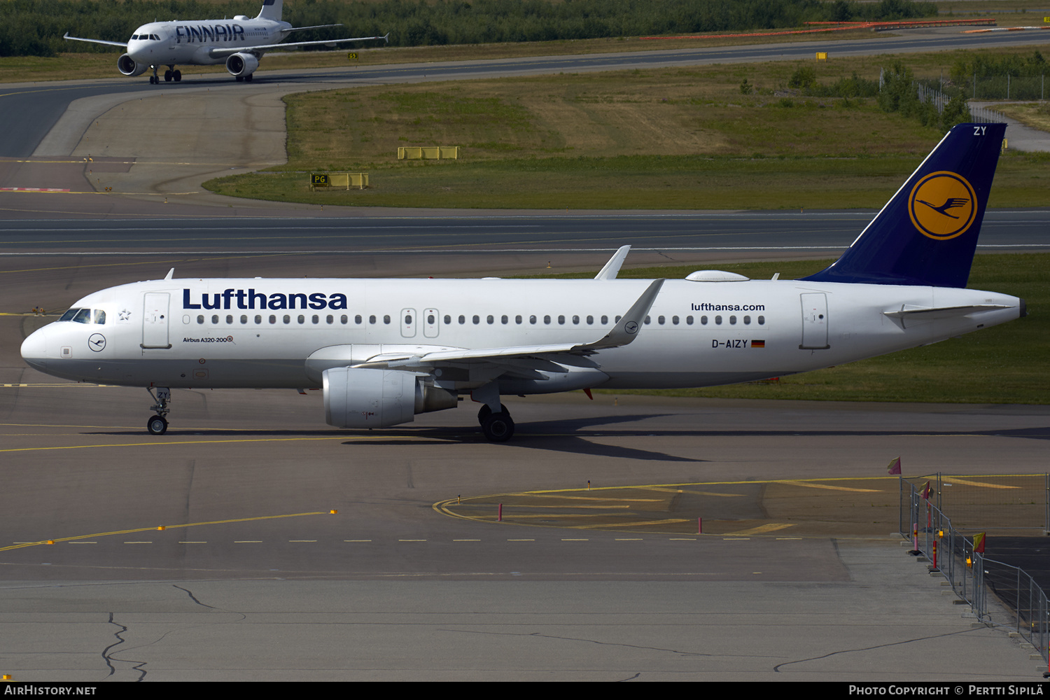 Aircraft Photo of D-AIZY | Airbus A320-214 | Lufthansa | AirHistory.net #152513