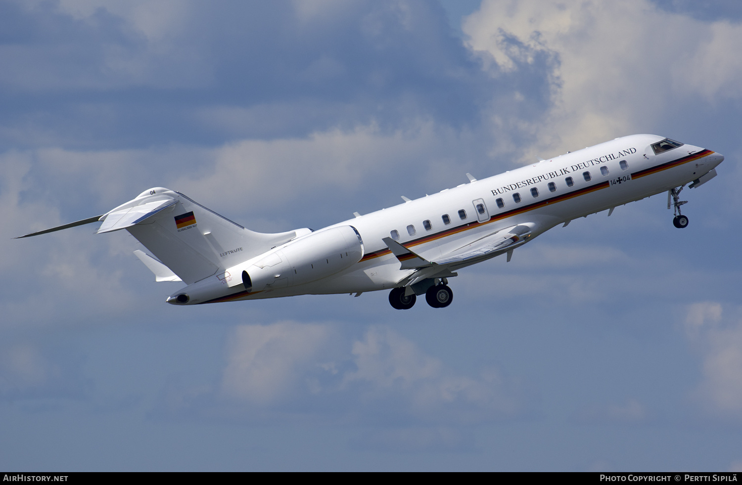 Aircraft Photo of 1404 | Bombardier Global 5000 (BD-700-1A11) | Germany - Air Force | AirHistory.net #152529
