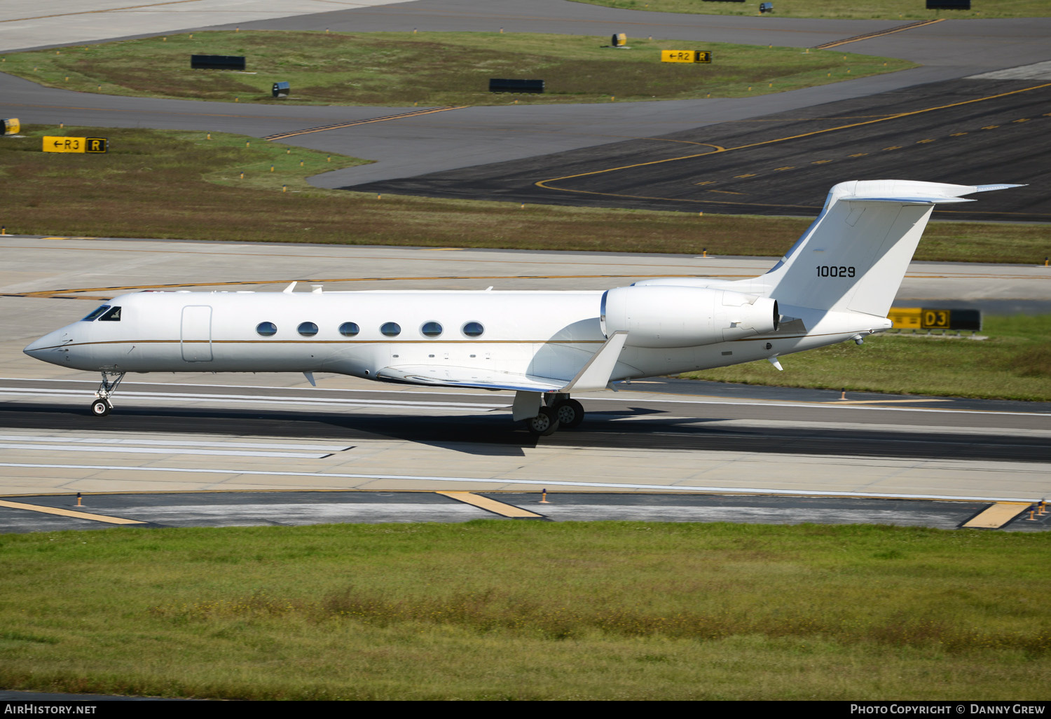 Aircraft Photo of 01-0029 / 10029 | Gulfstream Aerospace C-37A Gulfstream V (G-V) | USA - Air Force | AirHistory.net #152551