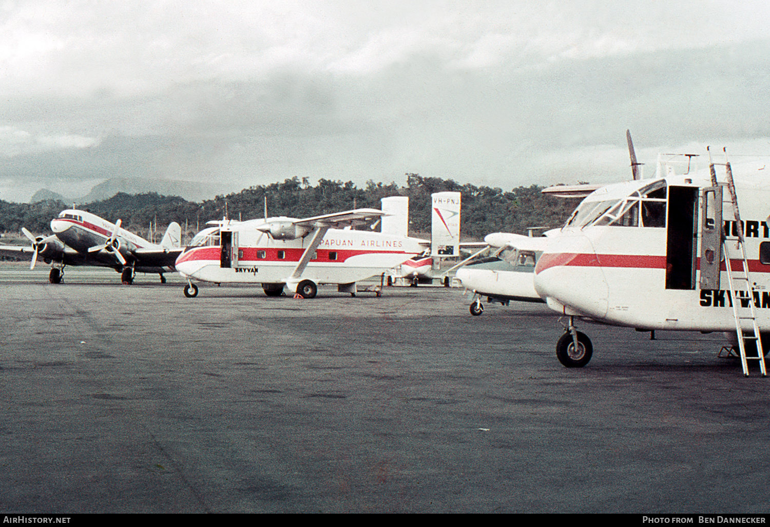 Aircraft Photo of VH-PNJ | Short SC.7 Skyvan 3-200 | Papuan Airlines - Patair | AirHistory.net #152580