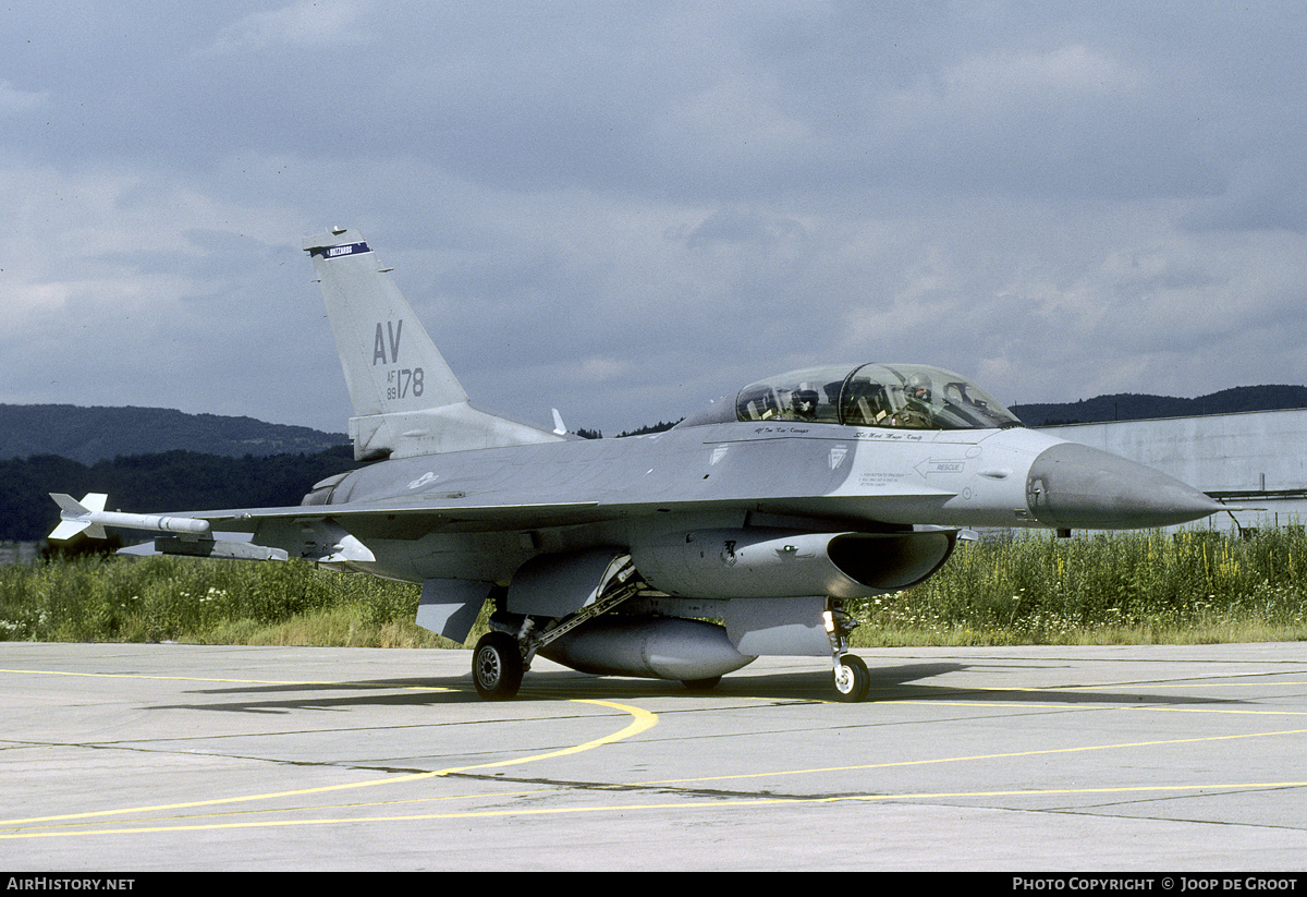 Aircraft Photo of 89-2178 / AF89-178 | General Dynamics F-16DG Fighting Falcon | USA - Air Force | AirHistory.net #152606