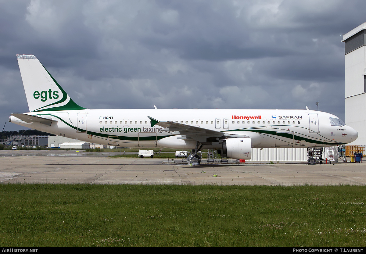 Aircraft Photo of F-HGNT | Airbus A320-212 | Groupe Safran | AirHistory.net #152608