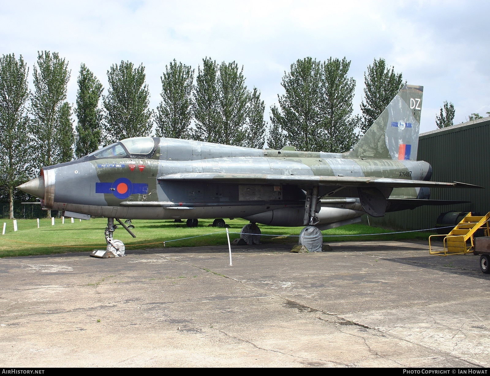 Aircraft Photo of XS417 | English Electric Lightning T5 | UK - Air Force | AirHistory.net #152626