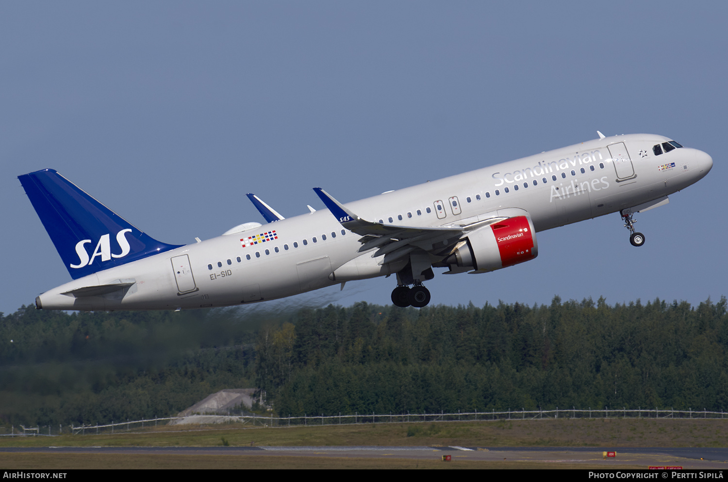 Aircraft Photo of EI-SID | Airbus A320-251N | Scandinavian Airlines - SAS | AirHistory.net #152747