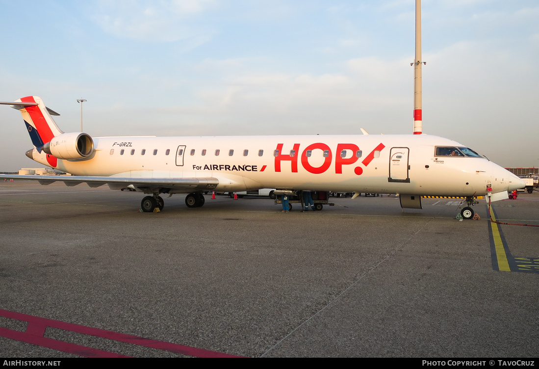 Aircraft Photo of F-GRZL | Bombardier CRJ-701 (CL-600-2C10) | Hop! | AirHistory.net #152774