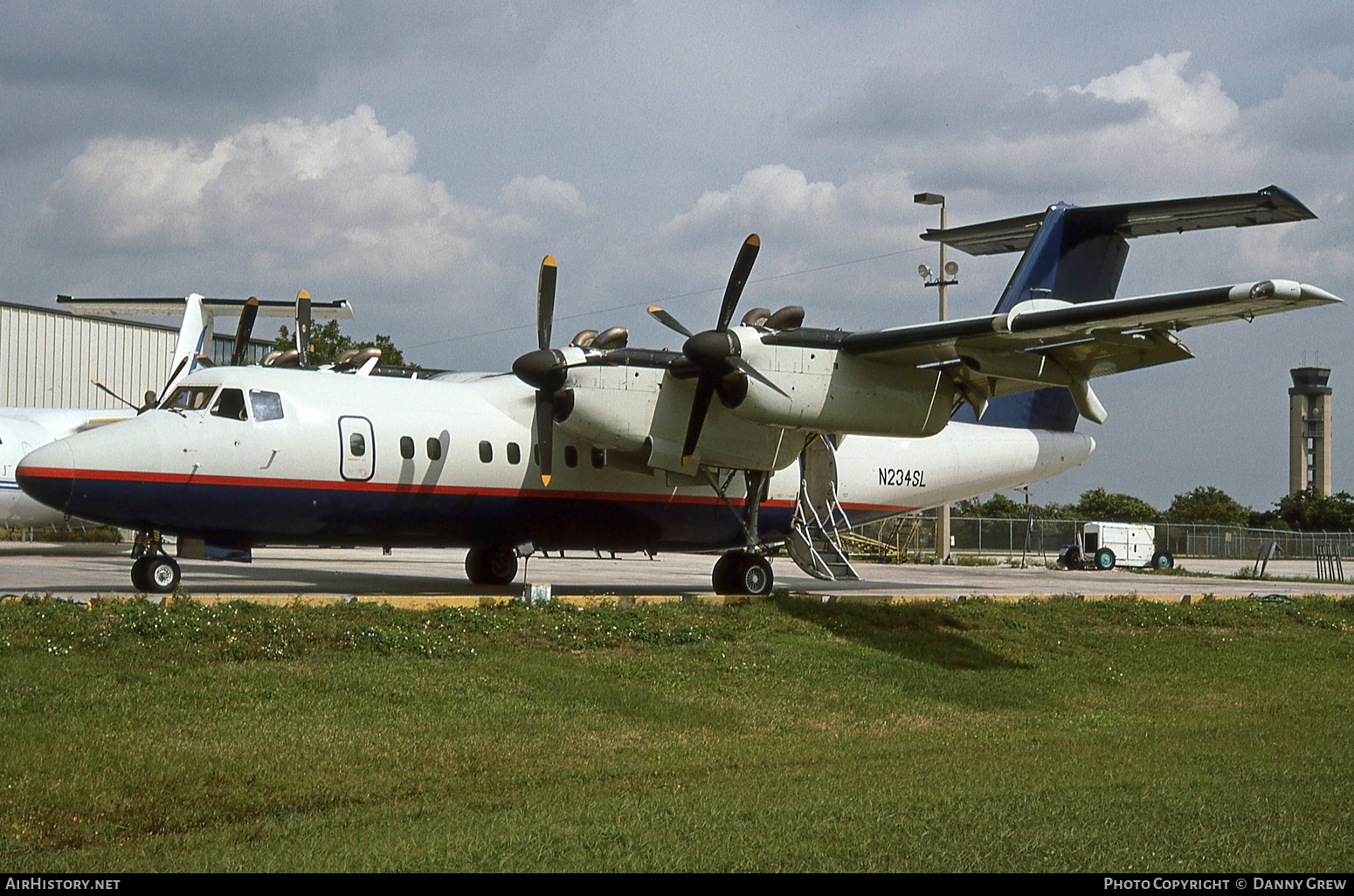 Aircraft Photo of N234SL | De Havilland Canada DHC-7-102 Dash 7 | AirHistory.net #152804