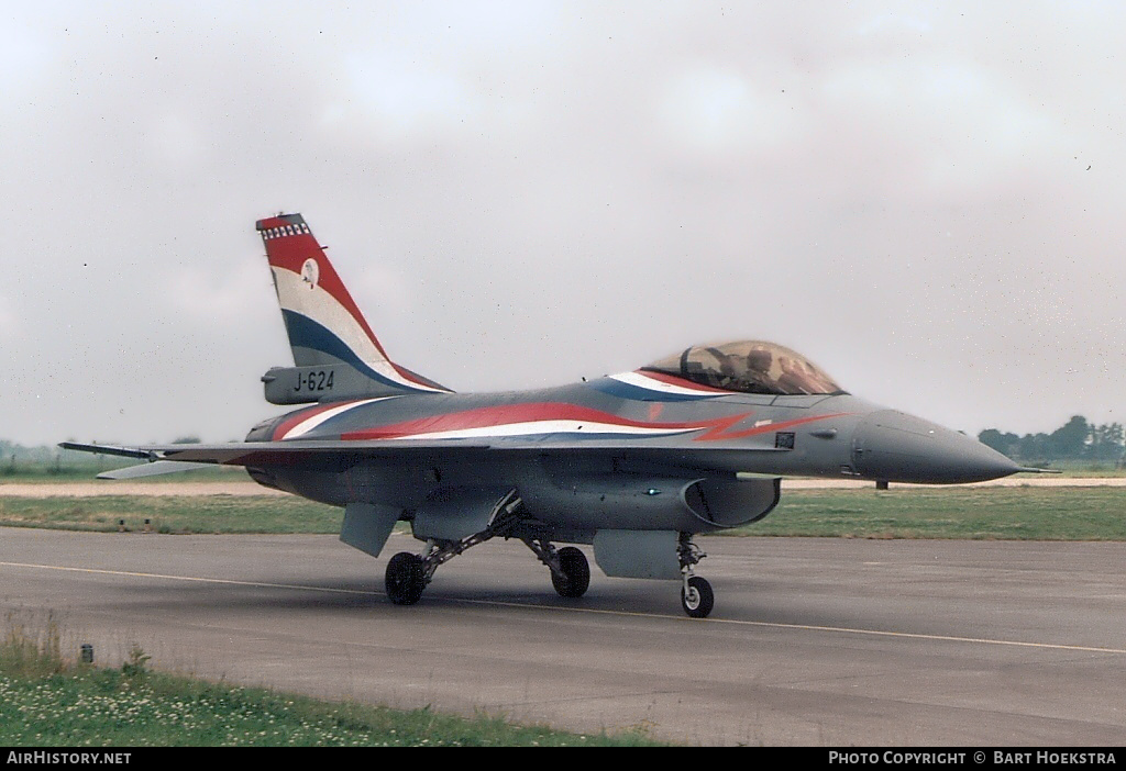 Aircraft Photo of J-624 | General Dynamics F-16A Fighting Falcon | Netherlands - Air Force | AirHistory.net #152824
