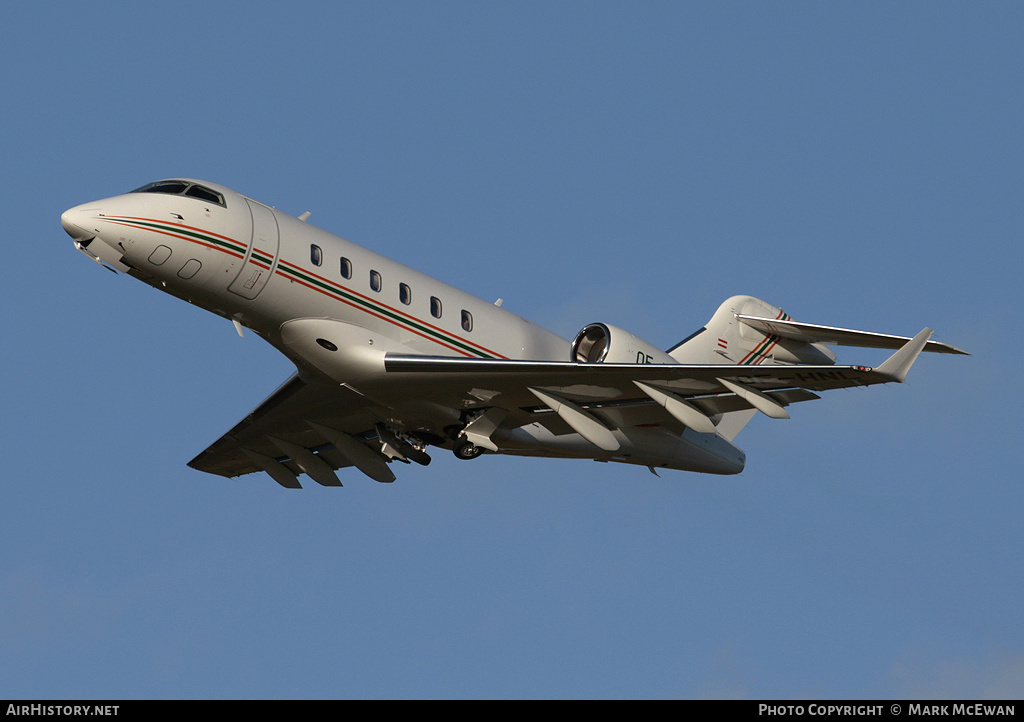 Aircraft Photo of OE-HNL | Bombardier Challenger 300 (BD-100-1A10) | AirHistory.net #152956