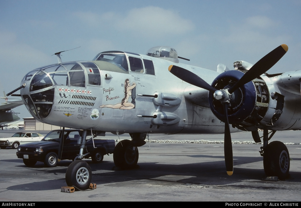 Aircraft Photo of N9856C / 328204 | North American B-25J Mitchell | USA - Air Force | AirHistory.net #153009
