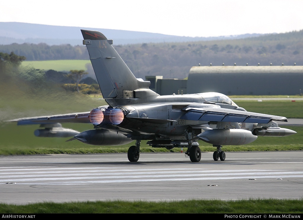 Aircraft Photo of ZA556 | Panavia Tornado GR4 | UK - Air Force | AirHistory.net #153029