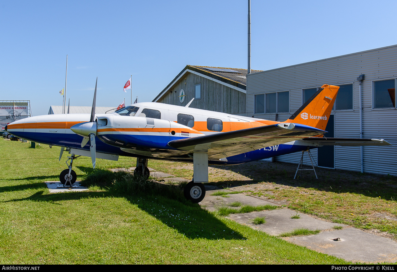 Aircraft Photo of PH-LSW | Piper PA-31P-425 Pressurized Navajo | Leaseweb | AirHistory.net #153110