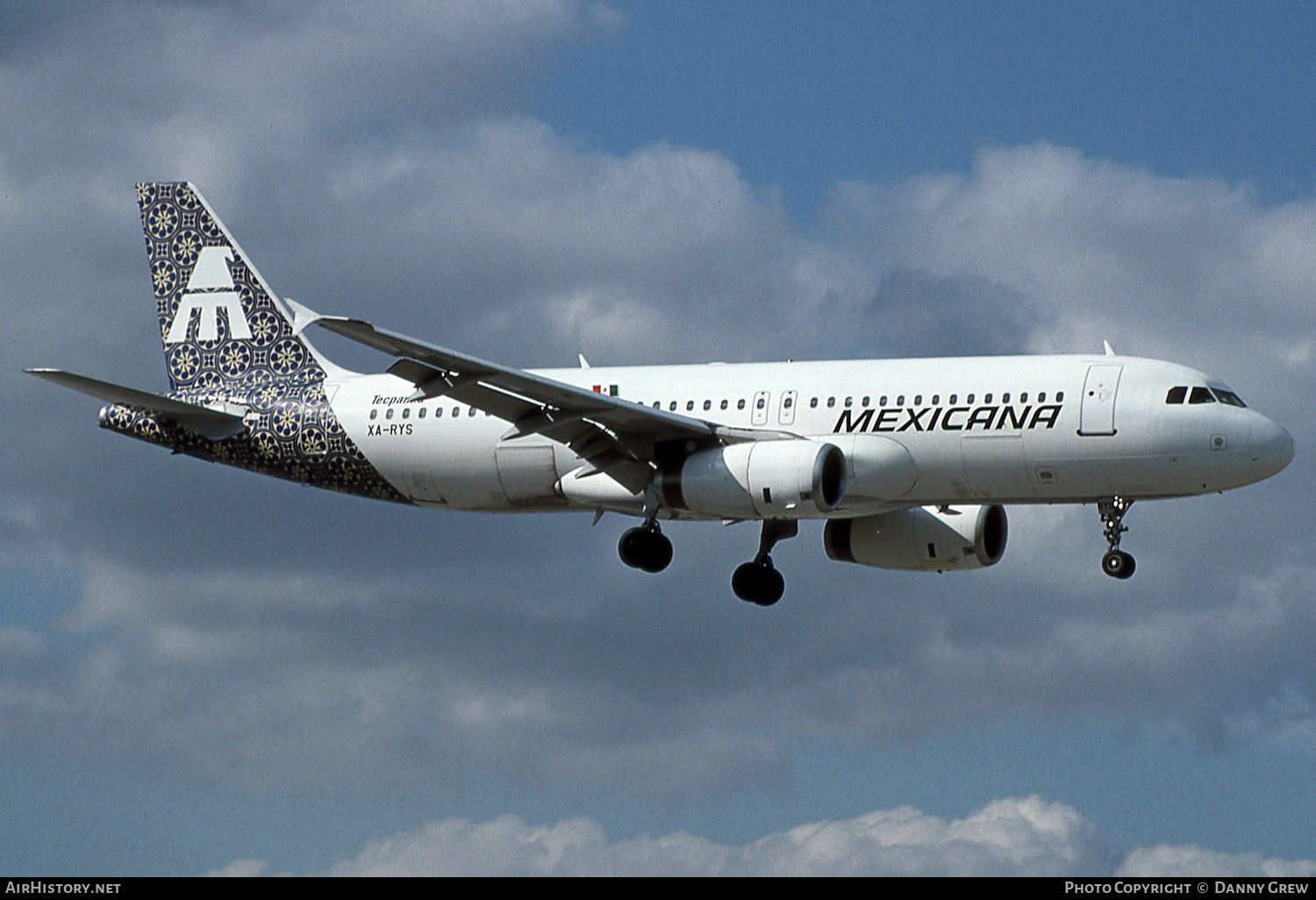 Aircraft Photo of XA-RYS | Airbus A320-231 | Mexicana | AirHistory.net #153217