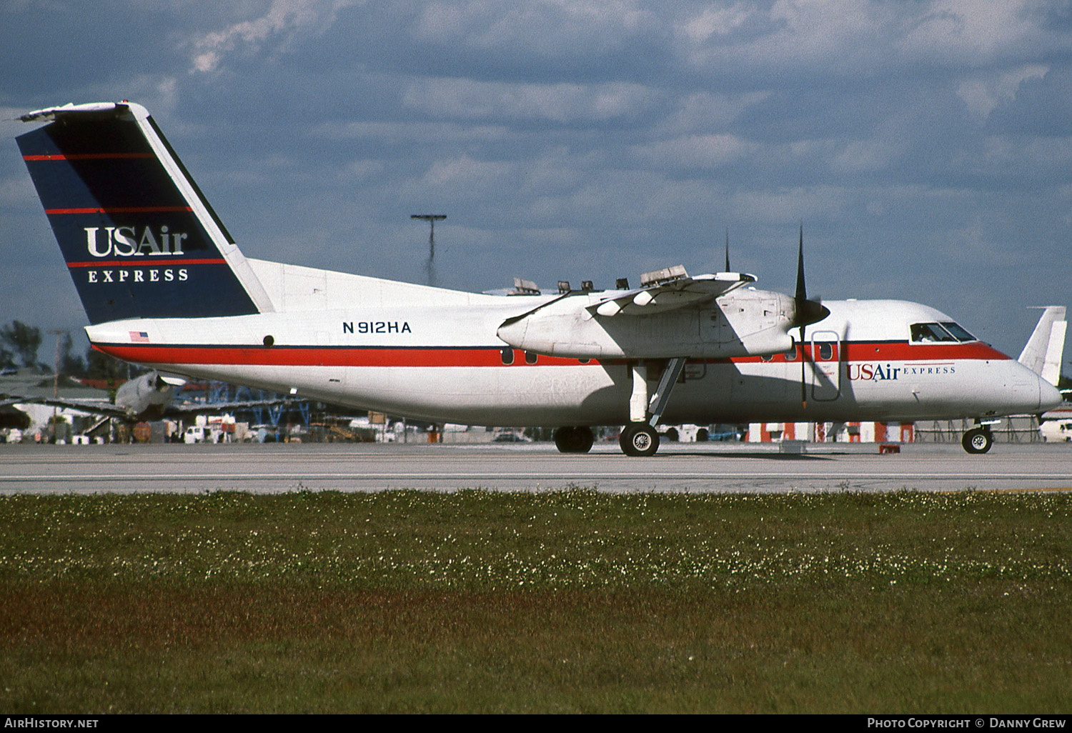 Aircraft Photo of N912HA | De Havilland Canada DHC-8-102 Dash 8 | USAir Express | AirHistory.net #153229