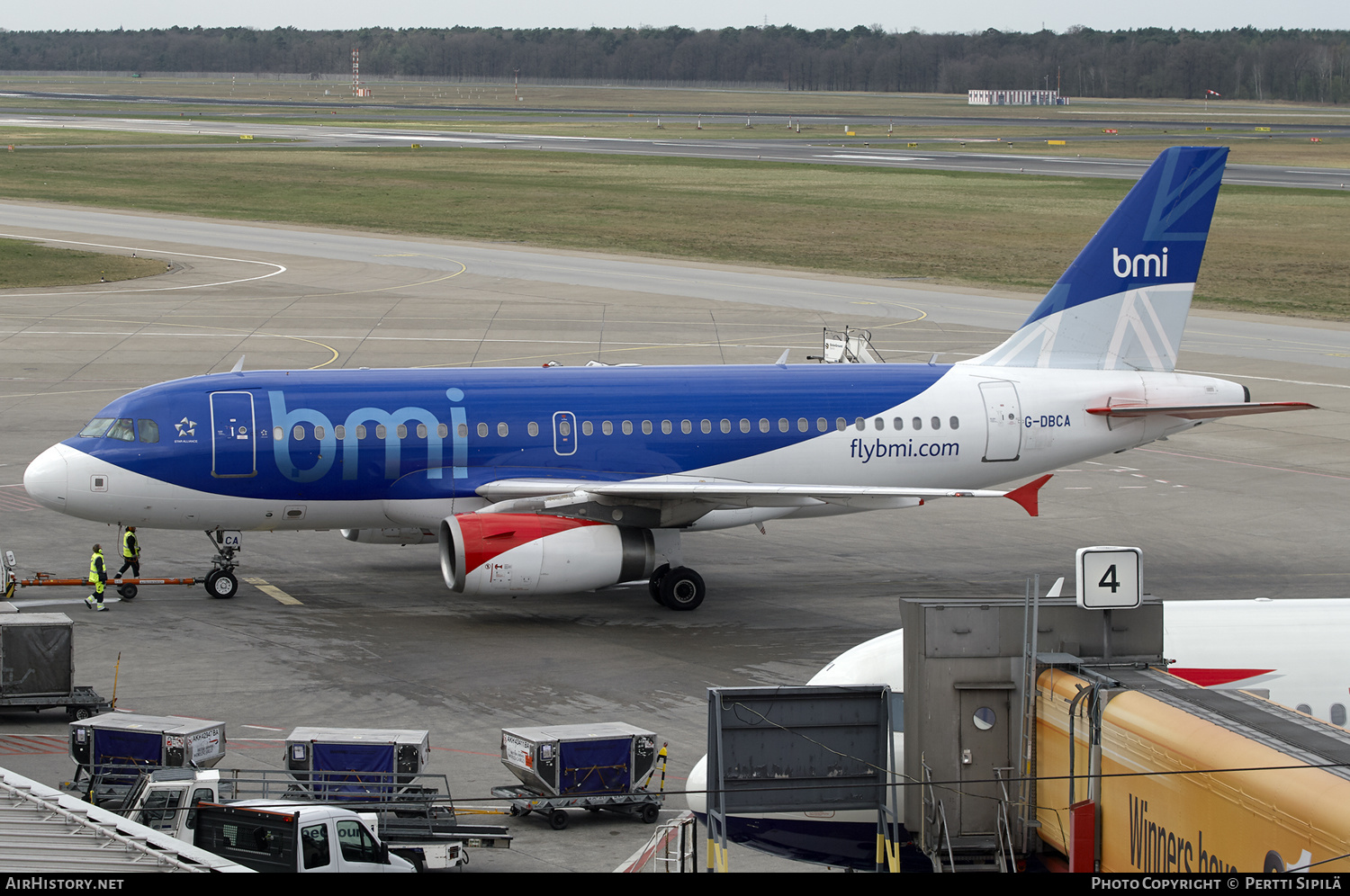 Aircraft Photo of G-DBCA | Airbus A319-131 | BMI - British Midland International | AirHistory.net #153353