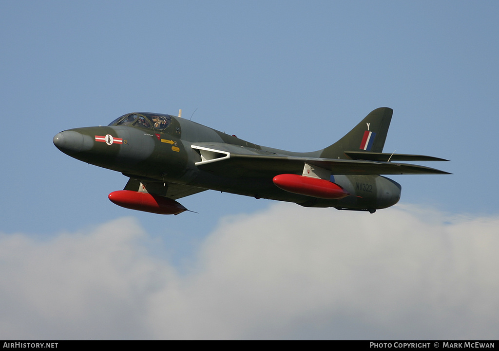 Aircraft Photo of G-BZSE / WV322 | Hawker Hunter T8B | UK - Air Force | AirHistory.net #153549