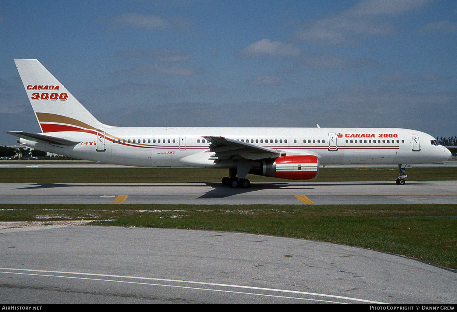 Aircraft Photo of C-FOOA | Boeing 757-28A | Canada 3000 | AirHistory.net #153652