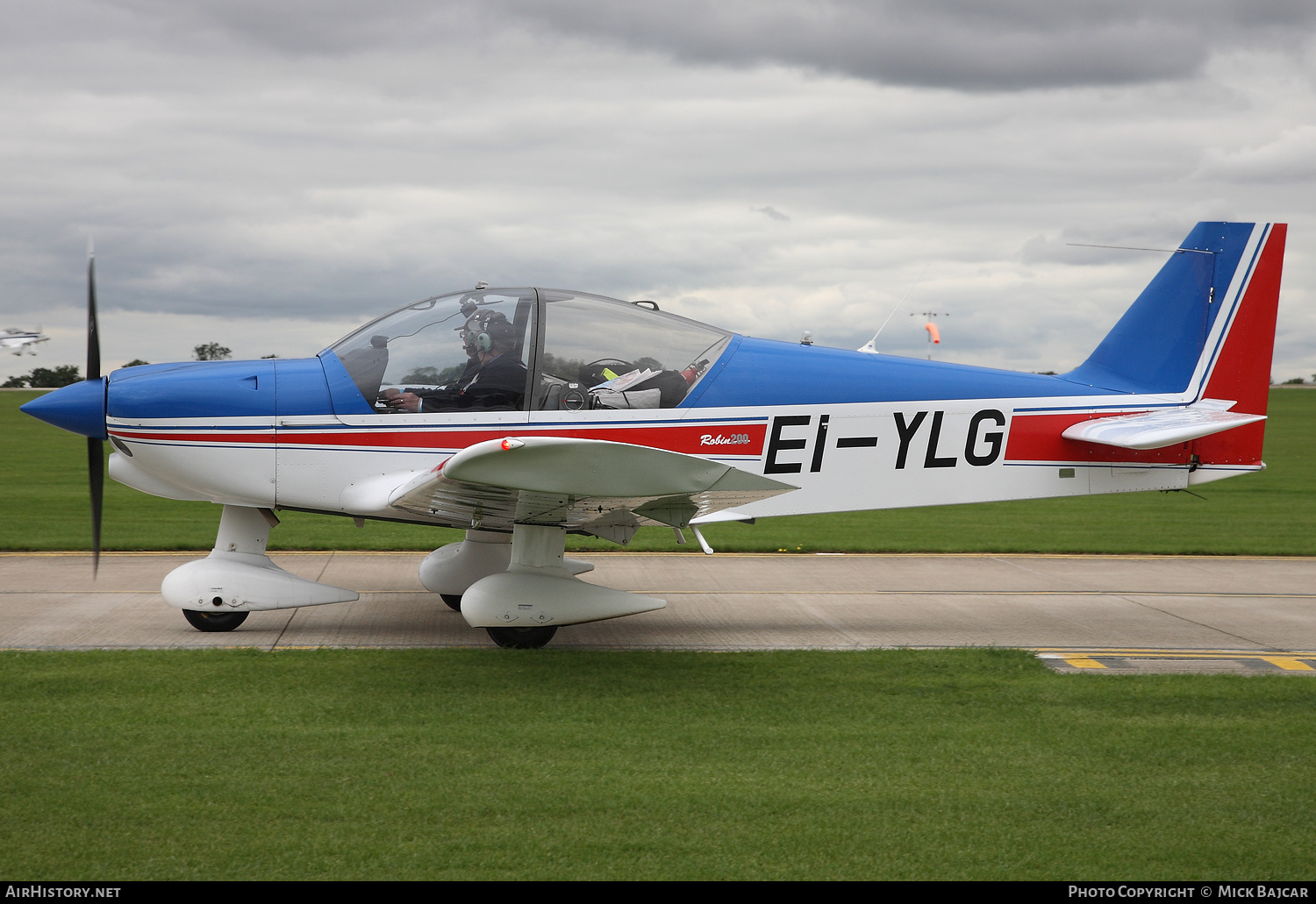 Aircraft Photo of EI-YLG | Robin HR-200-120B | AirHistory.net #153744