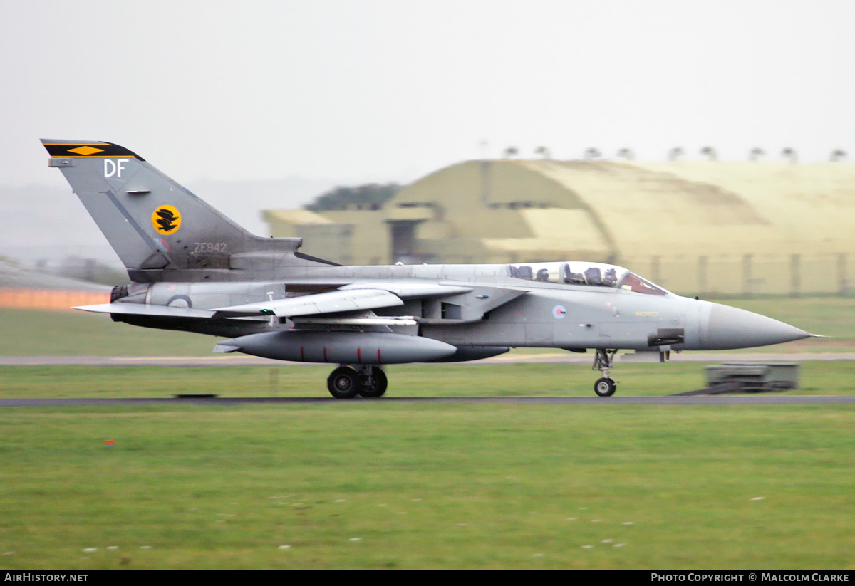Aircraft Photo of ZE942 | Panavia Tornado F3 | UK - Air Force | AirHistory.net #154263