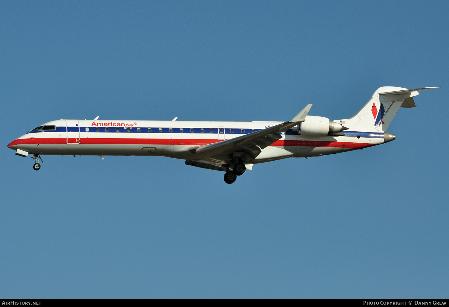 Aircraft Photo of N522AE | Bombardier CRJ-701ER (CL-600-2C10) | American Eagle | AirHistory.net #154316