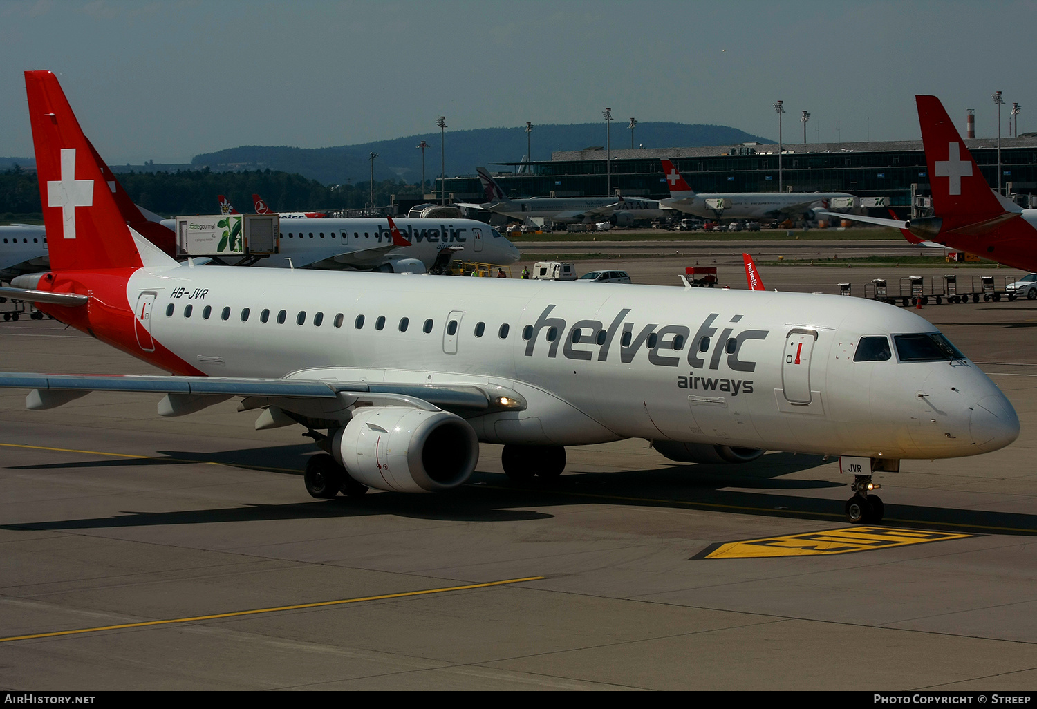 Aircraft Photo of HB-JVR | Embraer 190LR (ERJ-190-100LR) | Helvetic Airways | AirHistory.net #154324