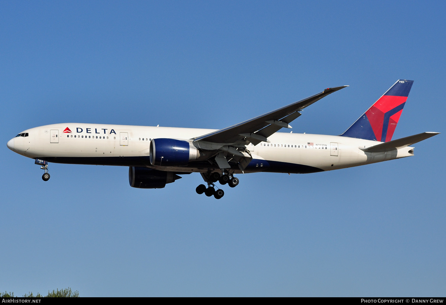 Aircraft Photo of N703DN | Boeing 777-232/LR | Delta Air Lines | AirHistory.net #154338