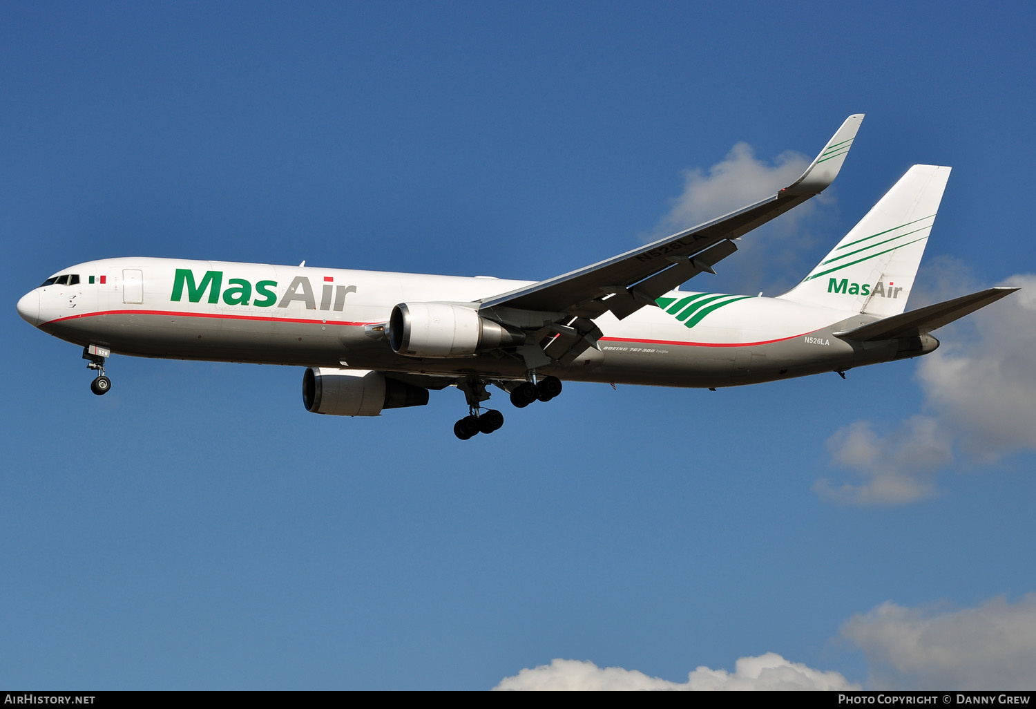 Aircraft Photo of N526LA | Boeing 767-346F/ER | MasAir | AirHistory.net #154364