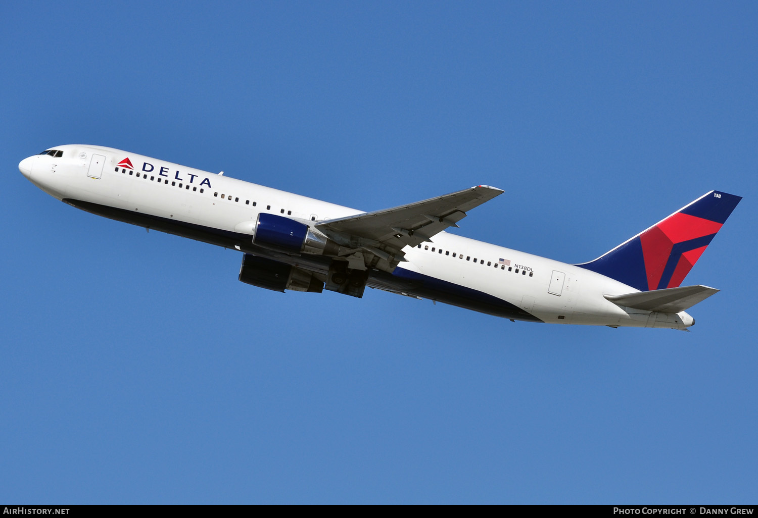 Aircraft Photo of N138DL | Boeing 767-332 | Delta Air Lines | AirHistory.net #154387