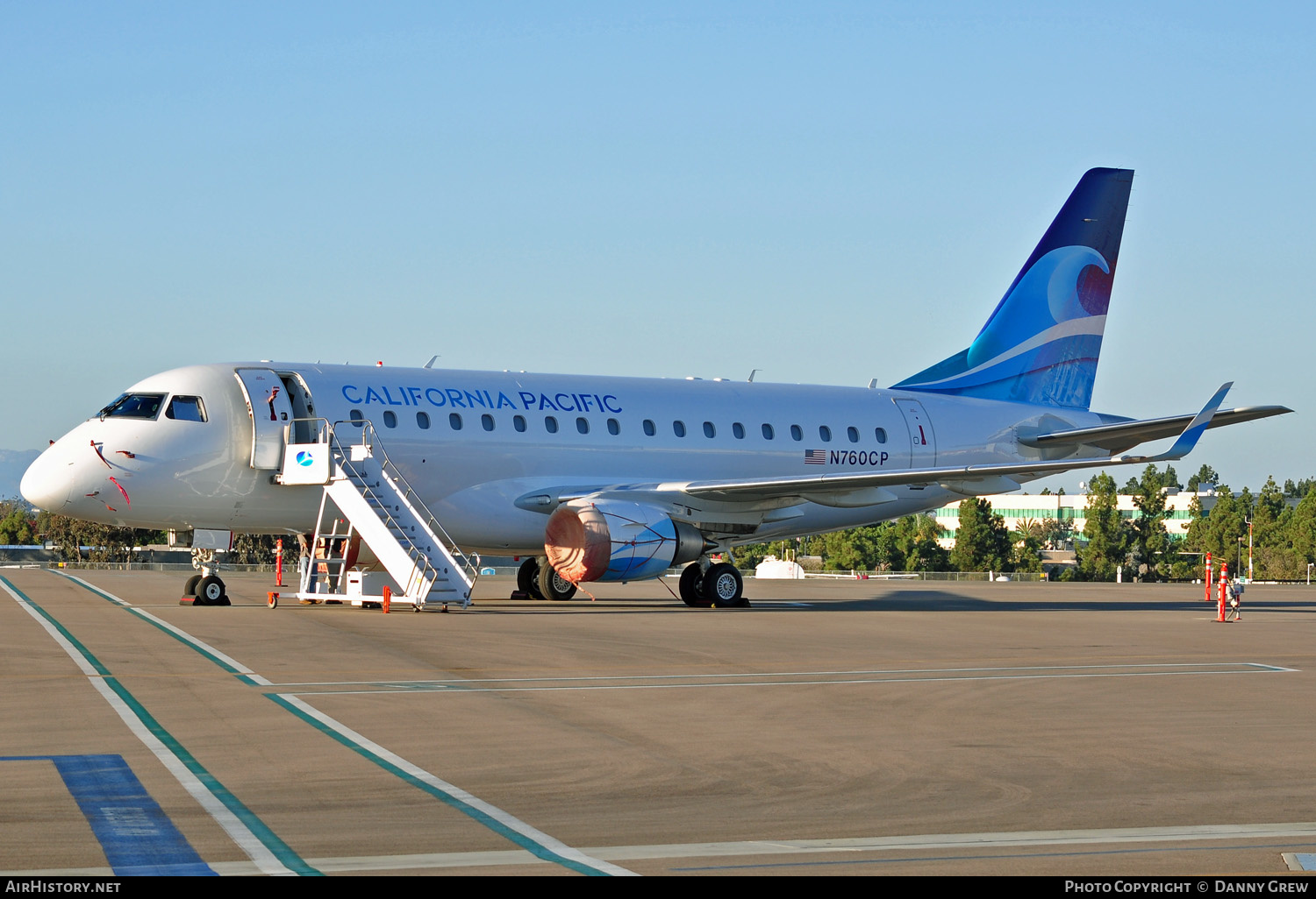 Aircraft Photo of N760CP | Embraer 170LR (ERJ-170-100LR) | California Pacific Airlines | AirHistory.net #154390