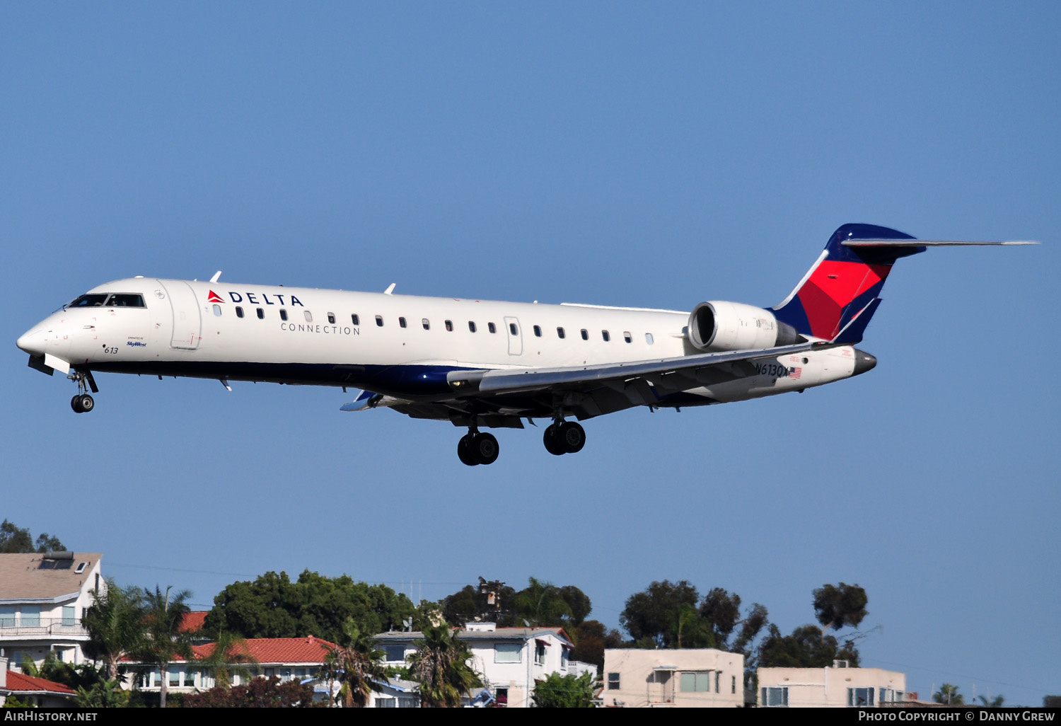 Aircraft Photo of N613QX | Bombardier CRJ-701ER (CL-600-2C10) | Delta Connection | AirHistory.net #154401