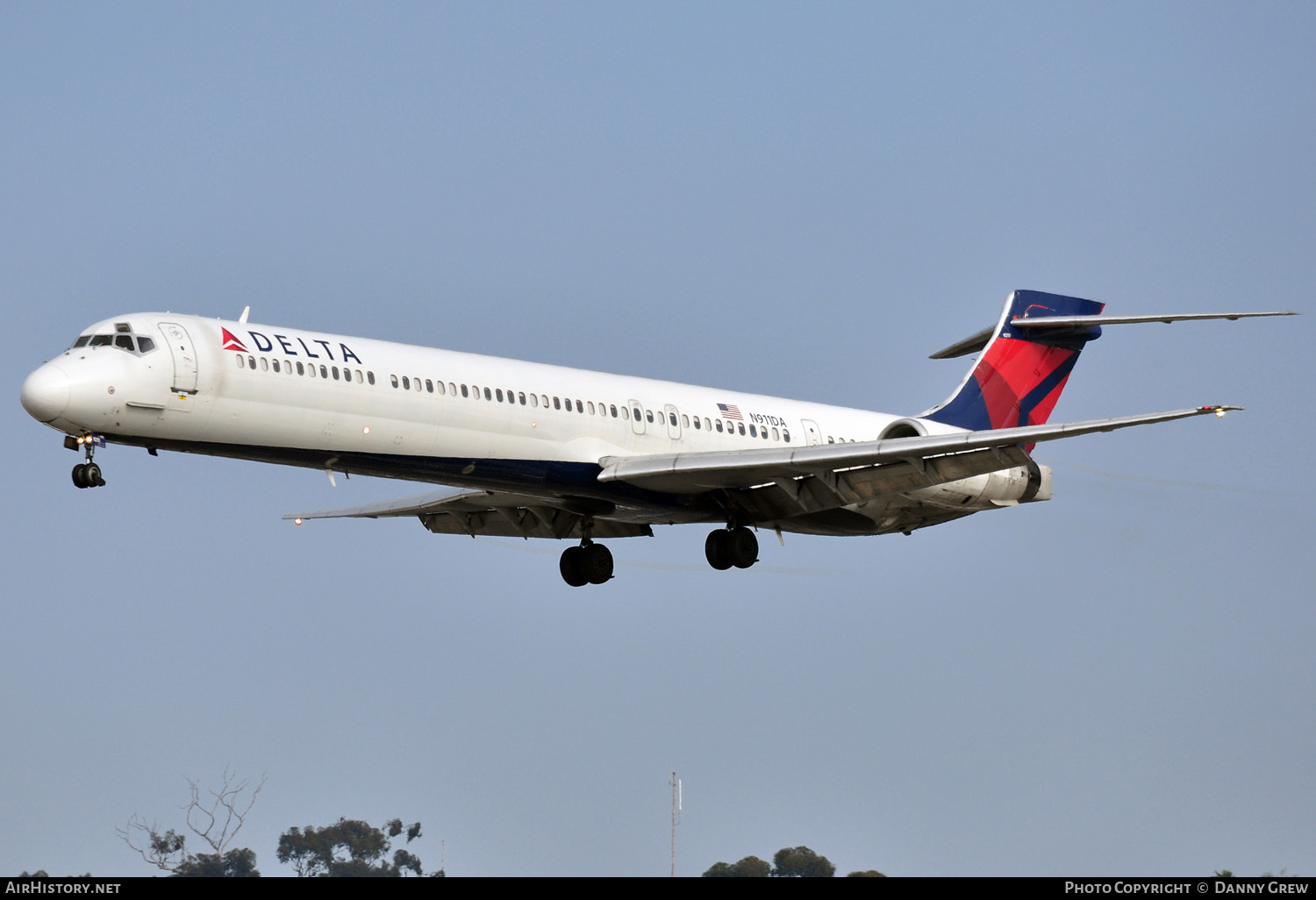 Aircraft Photo of N911DA | McDonnell Douglas MD-90-30 | Delta Air Lines | AirHistory.net #154492