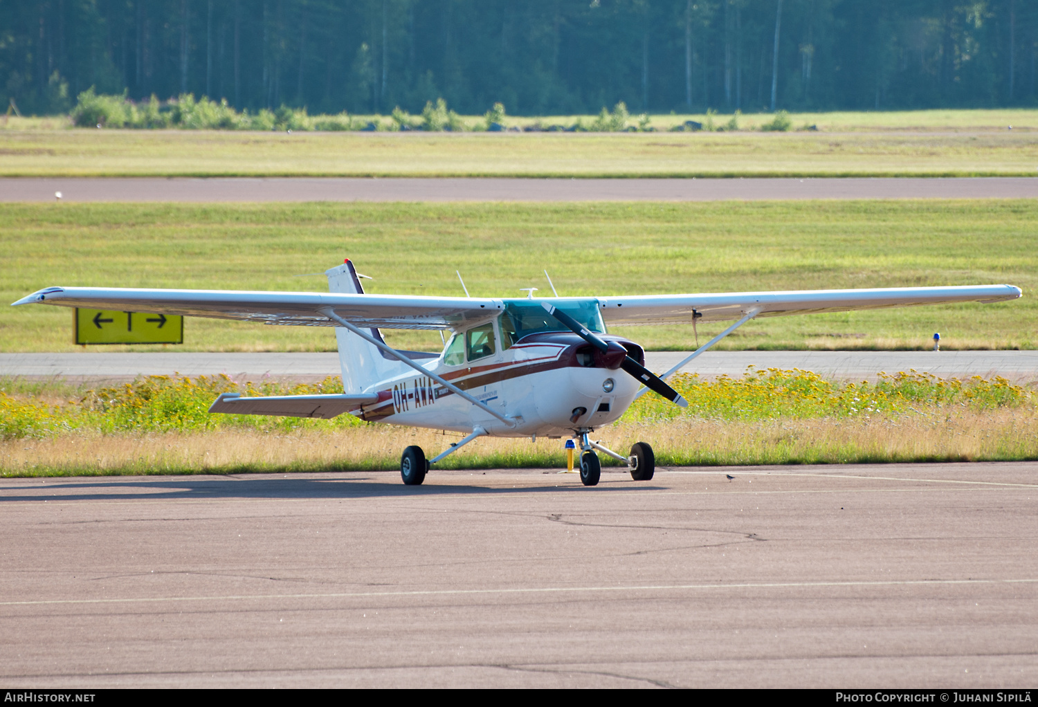 Aircraft Photo of OH-AWA | Cessna 172P Skyhawk II | Konekorhonen Oy | AirHistory.net #154517