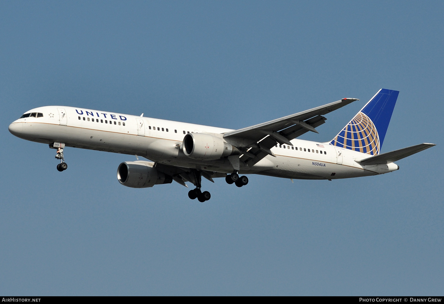 Aircraft Photo of N504UA | Boeing 757-222 | United Airlines | AirHistory.net #154537