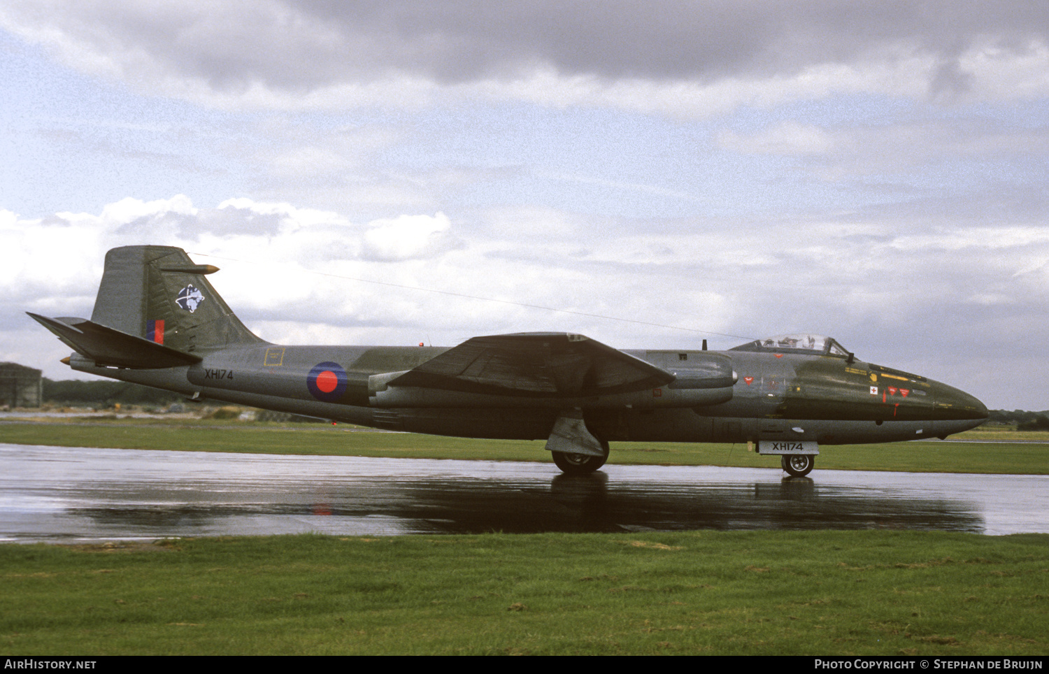 Aircraft Photo of XH174 | English Electric Canberra PR9 | UK - Air Force | AirHistory.net #154538