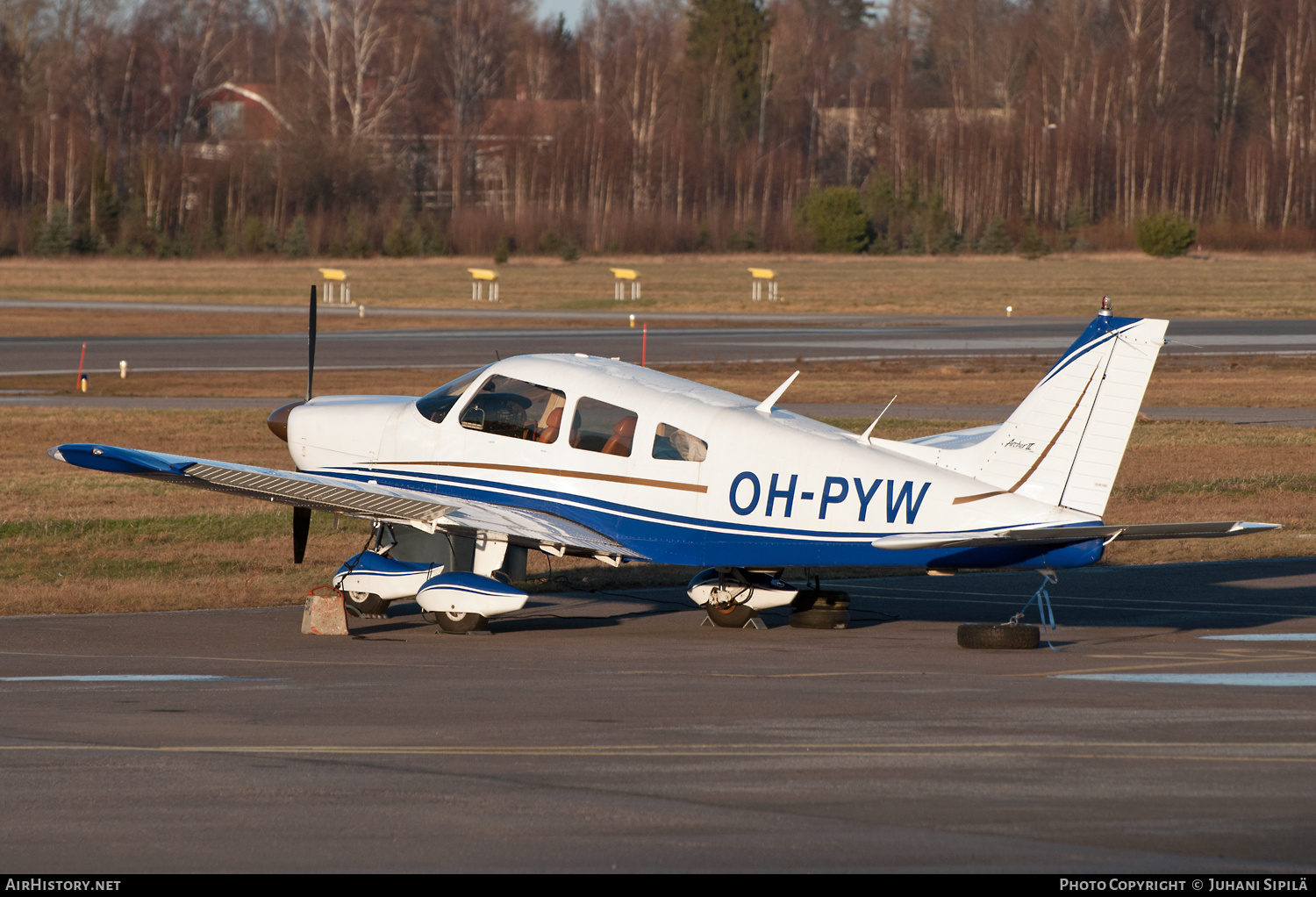 Aircraft Photo of OH-PYW | Piper PA-28-181 Cherokee Archer II | AirHistory.net #154564