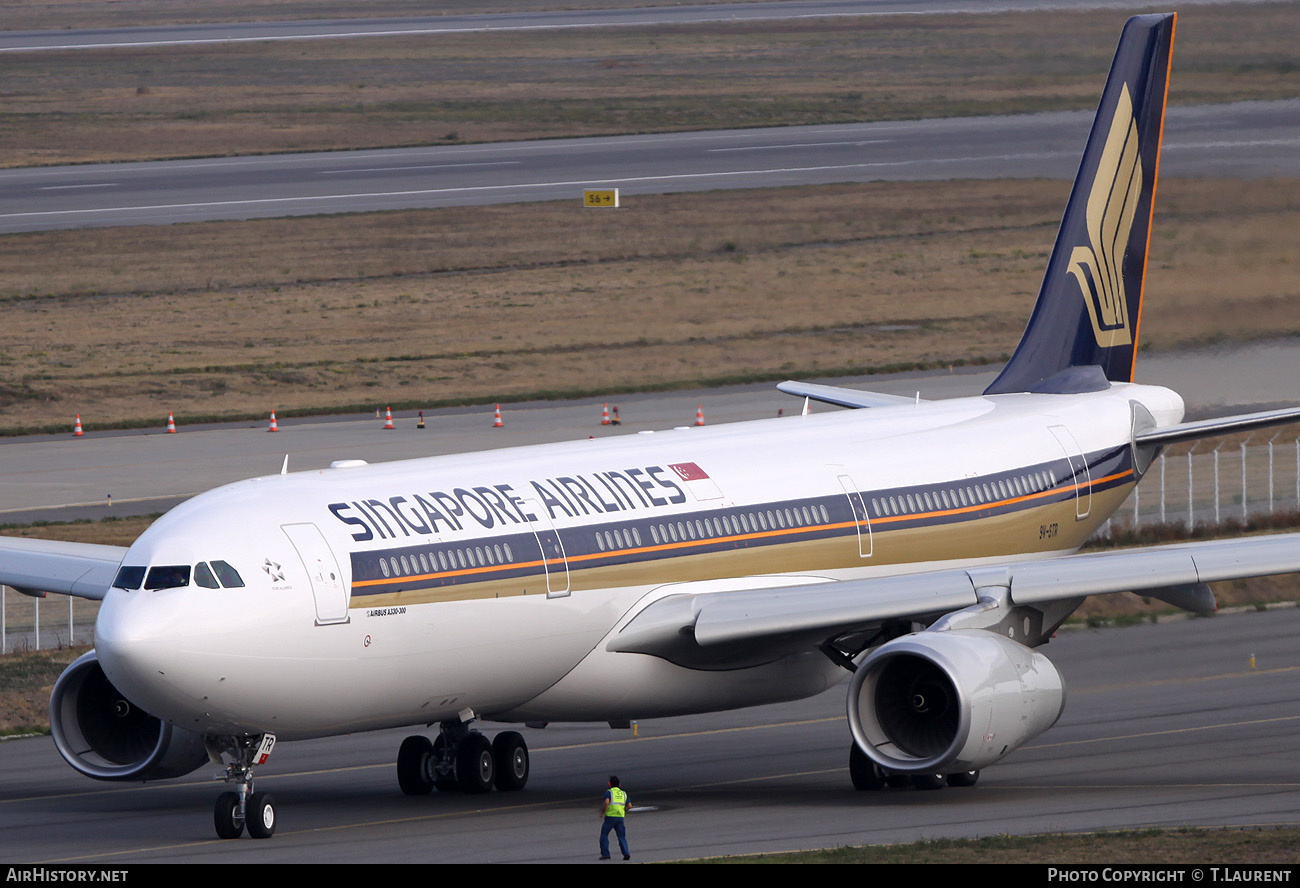 Aircraft Photo of 9V-STR | Airbus A330-343E | Singapore Airlines | AirHistory.net #154730