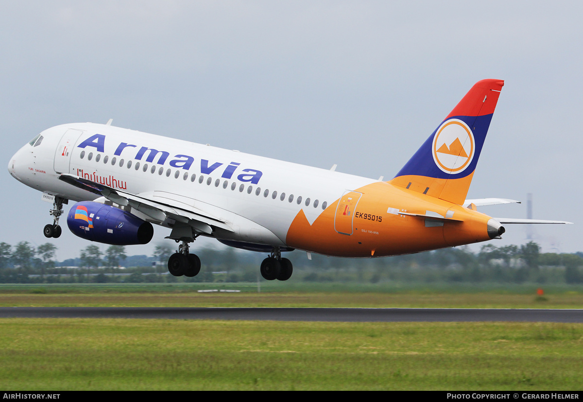 Aircraft Photo of EK-95015 | Sukhoi SSJ-100-95B Superjet 100 (RRJ-95B) | Armavia | AirHistory.net #154759