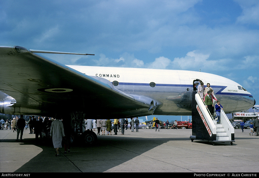 Aircraft Photo of XK699 | De Havilland D.H. 106 Comet C.2 | UK - Air Force | AirHistory.net #154790