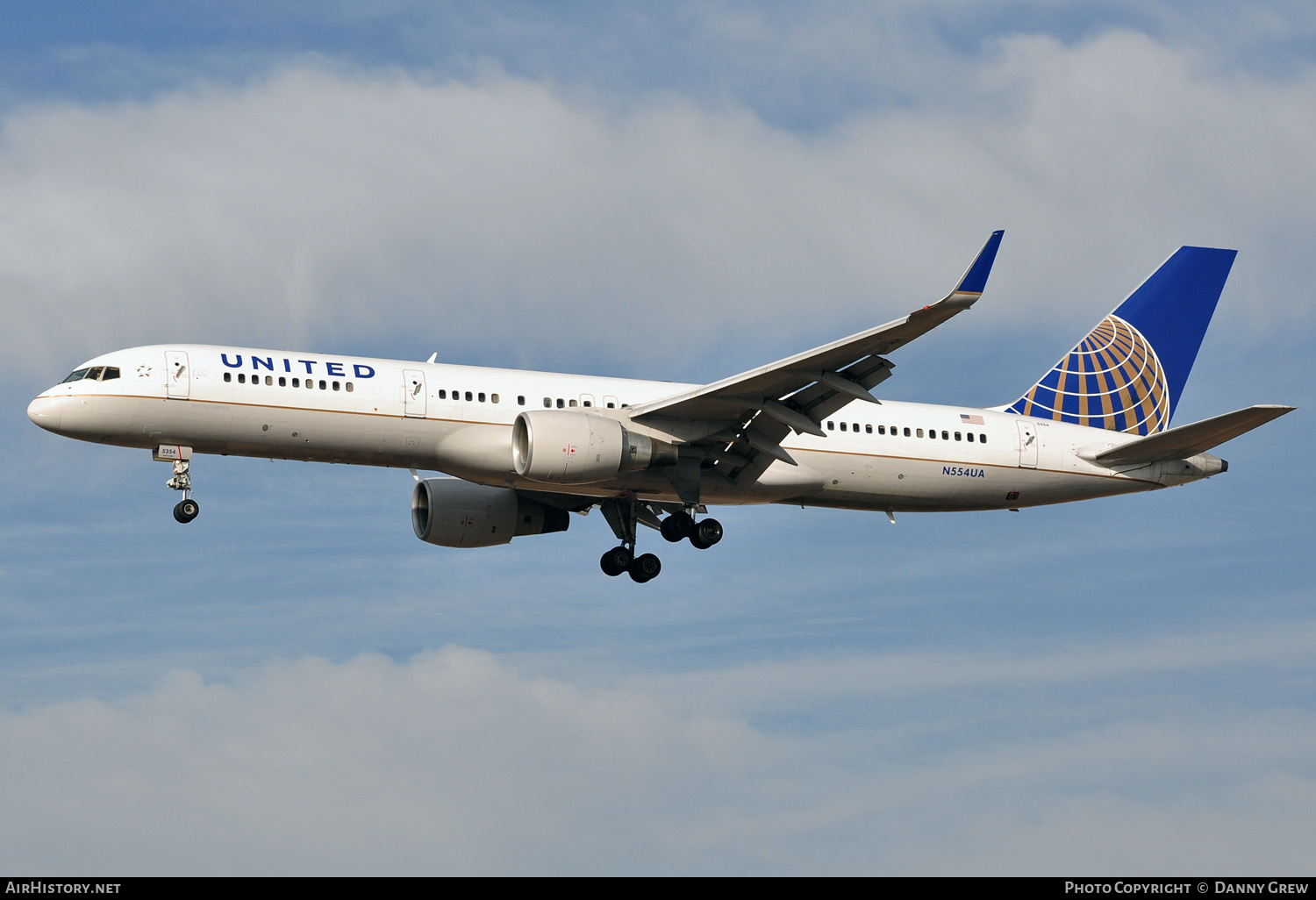 Aircraft Photo of N554UA | Boeing 757-222 | United Airlines | AirHistory.net #154843