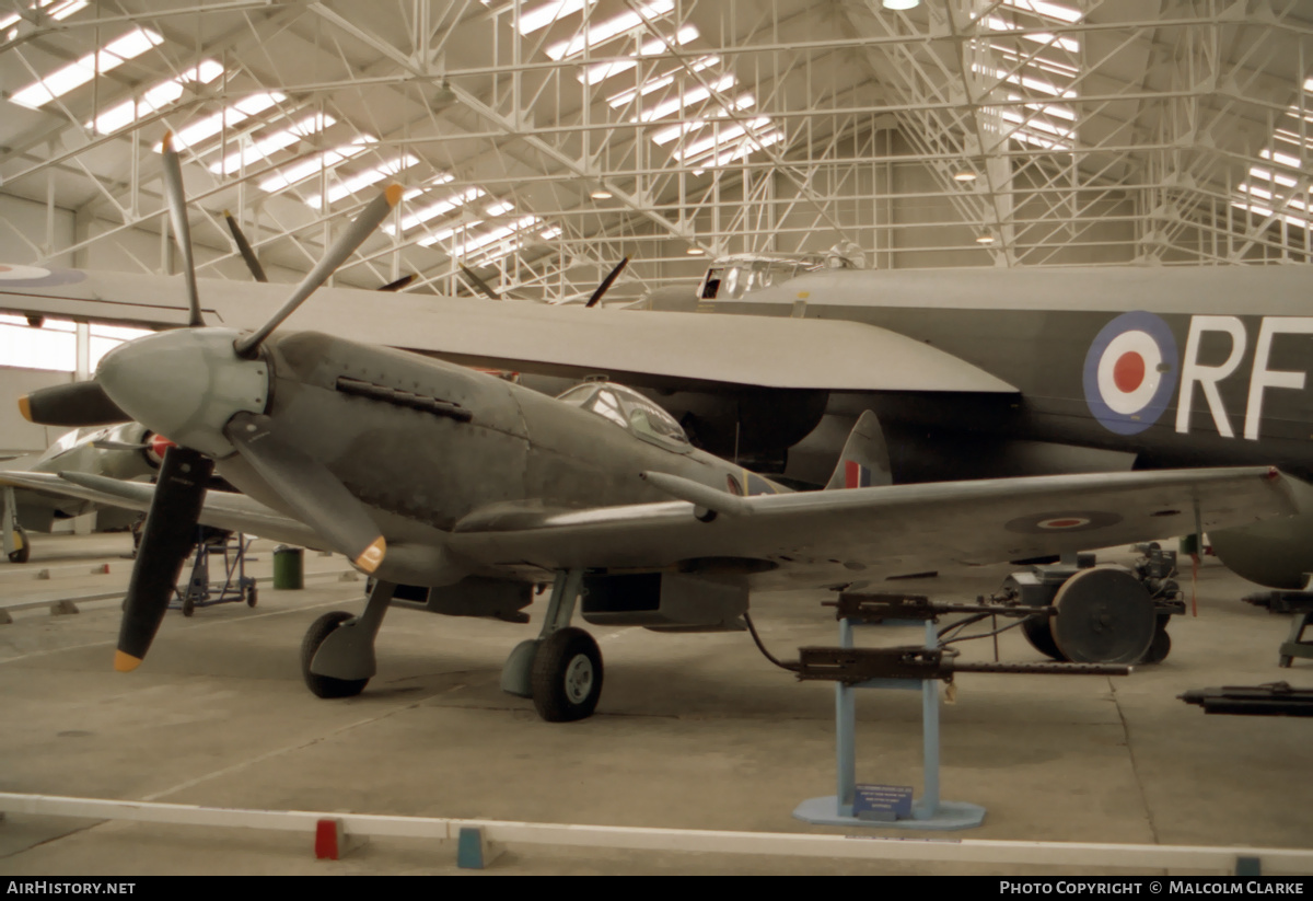 Aircraft Photo of MT847 | Supermarine 379 Spitfire FR14E | UK - Air Force | AirHistory.net #155115